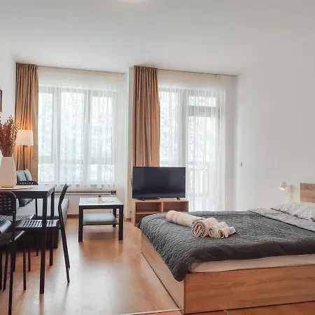 And - Semiramida Gardens * 보로베츠