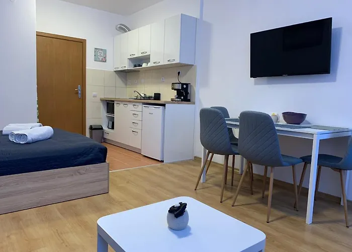 And - Semiramida Gardens Apartament