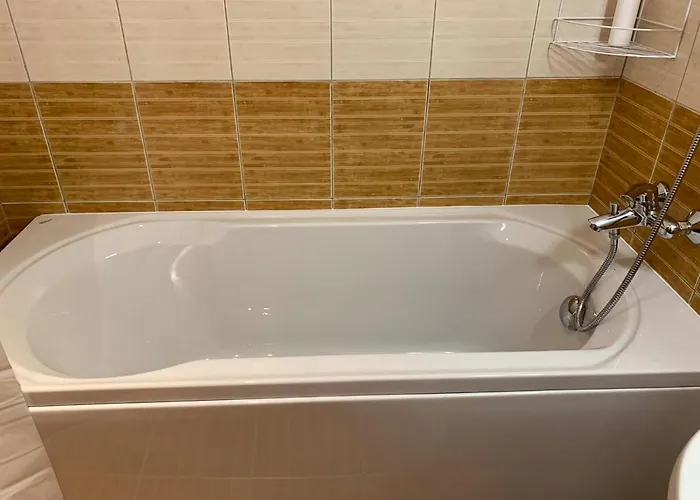 And - Semiramida Gardens * Borowec