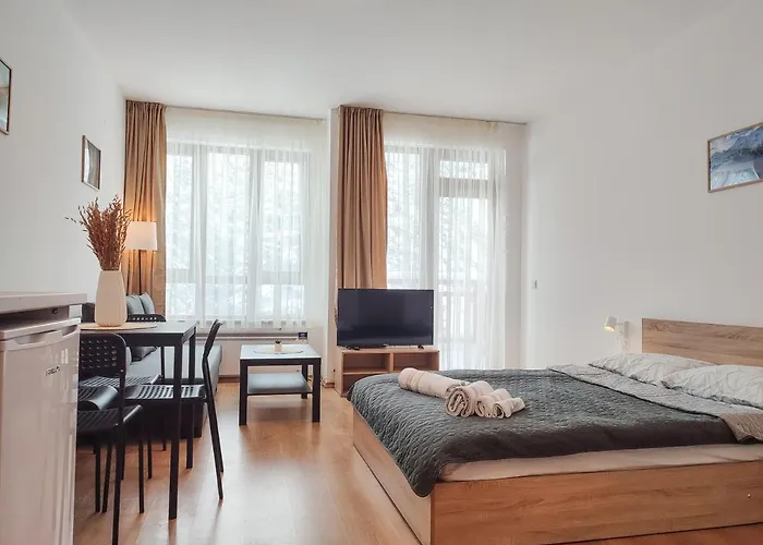 And - Semiramida Gardens * Borowec