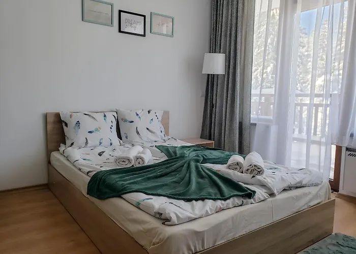 And - Semiramida Gardens Apartament Borowec